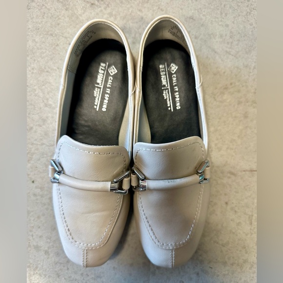 Cream flat leather loafers - Picture 3 of 4